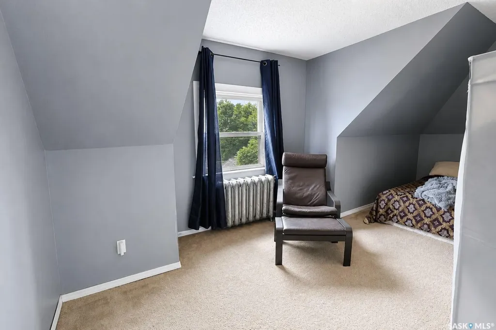 42 20th Street E Prince Albert SK S6V 1K4