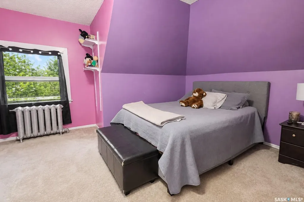 42 20th Street E Prince Albert SK S6V 1K4