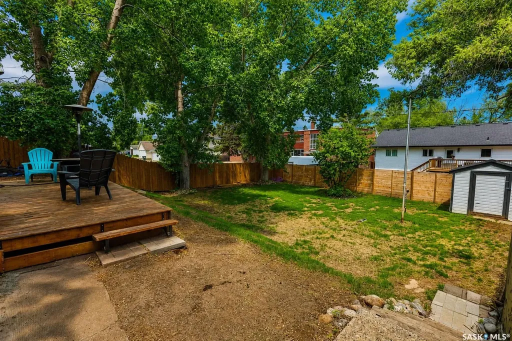 42 20th Street E Prince Albert SK S6V 1K4