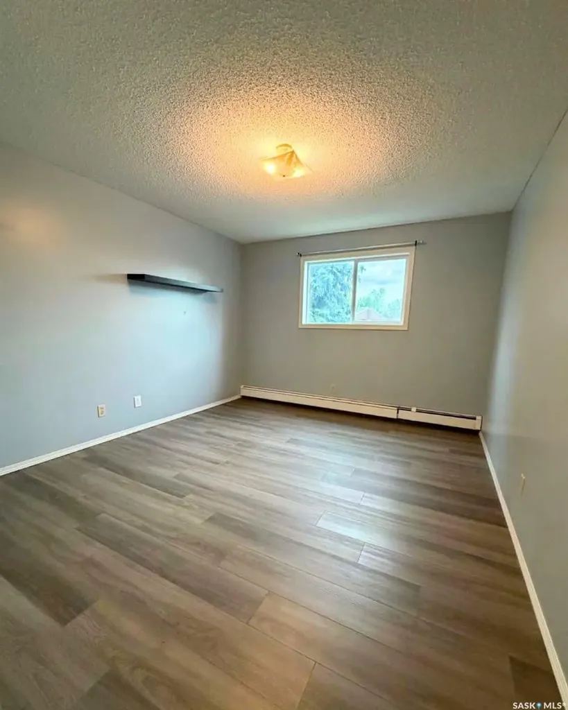 423 Tait Court Saskatoon SK S7L 7H5