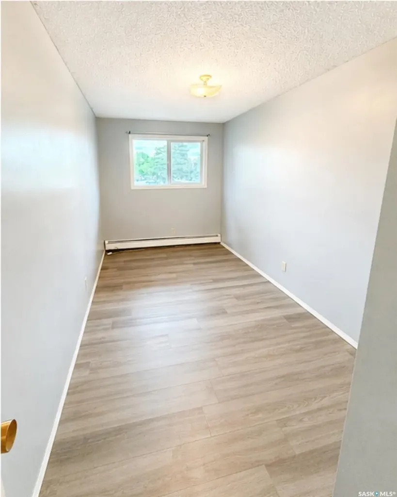 423 Tait Court Saskatoon SK S7L 7H5