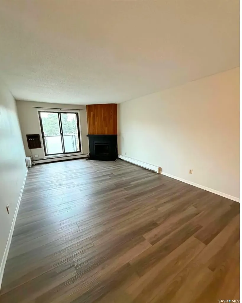 423 Tait Court Saskatoon SK S7L 7H5