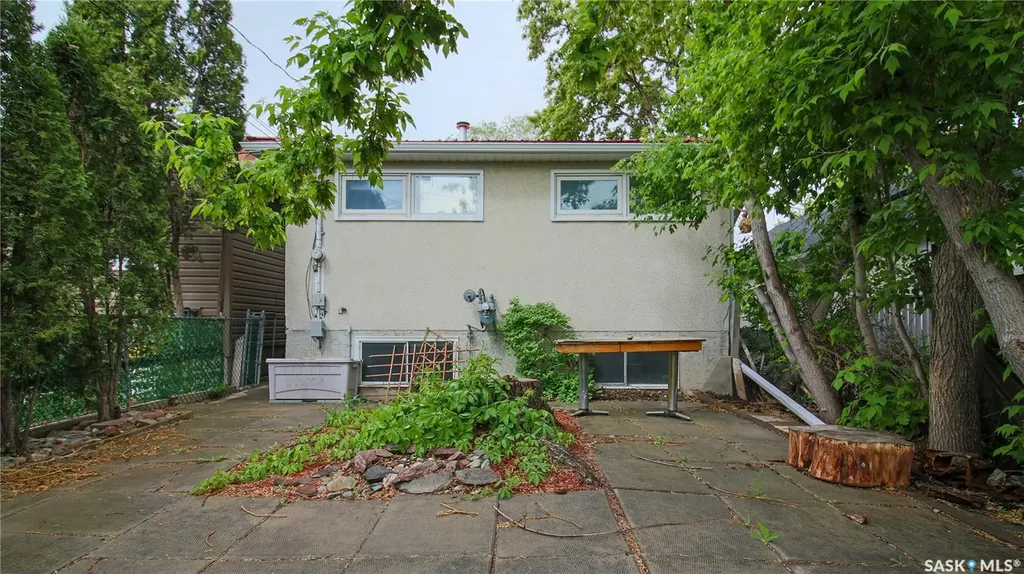 2133 Broder Street Regina SK S4N 3S5