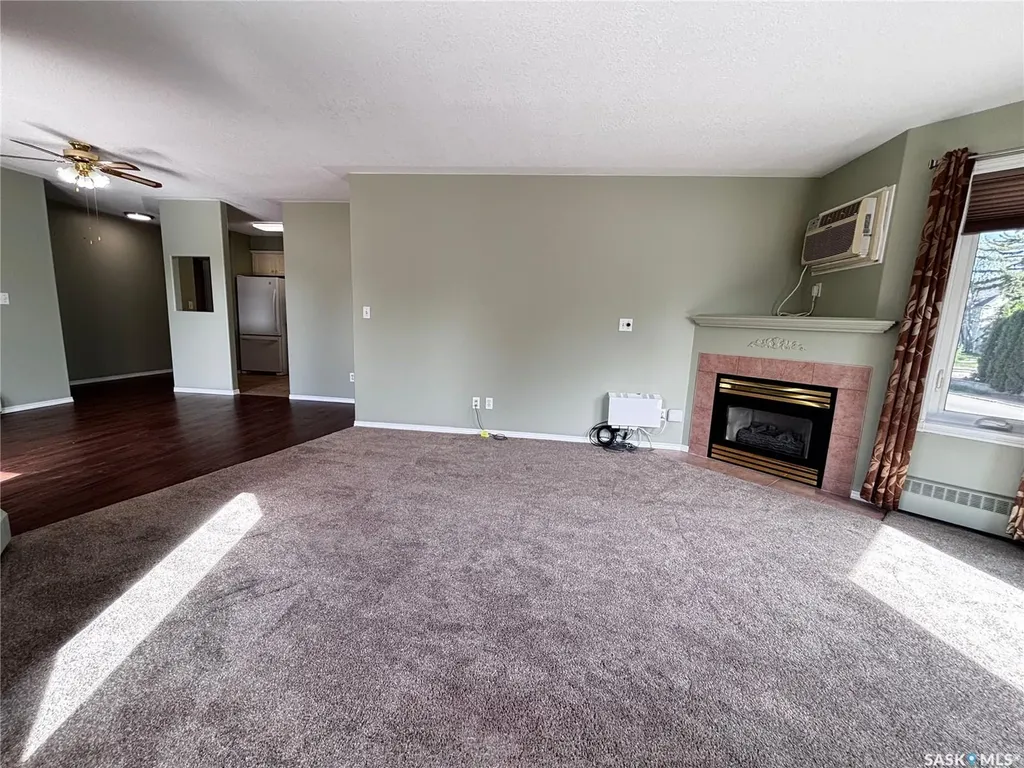 1202 1st Avenue NW Moose Jaw SK S6H 3N6