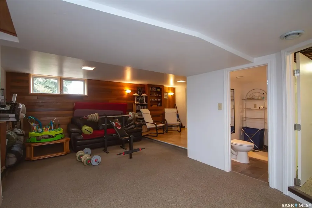 1062 112th Street North Battleford SK S9A 2L3