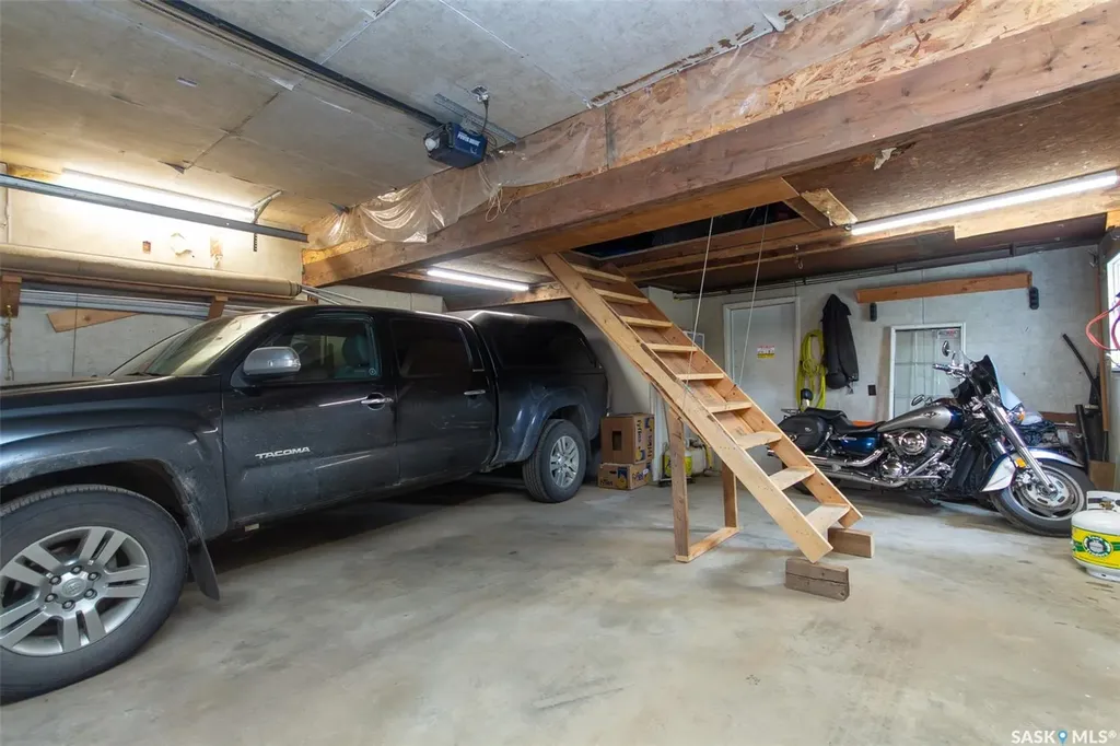 1062 112th Street North Battleford SK S9A 2L3