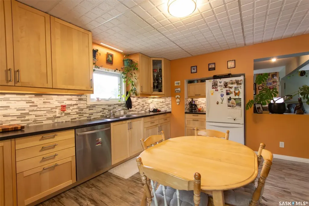 1062 112th Street North Battleford SK S9A 2L3