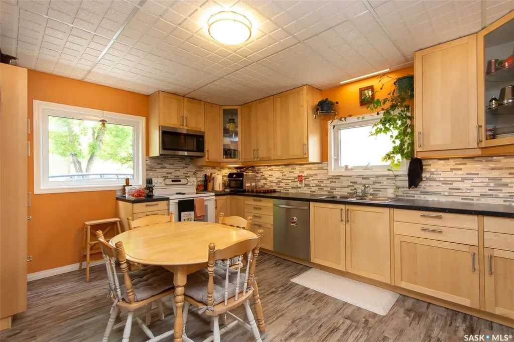 1062 112th Street North Battleford SK S9A 2L3