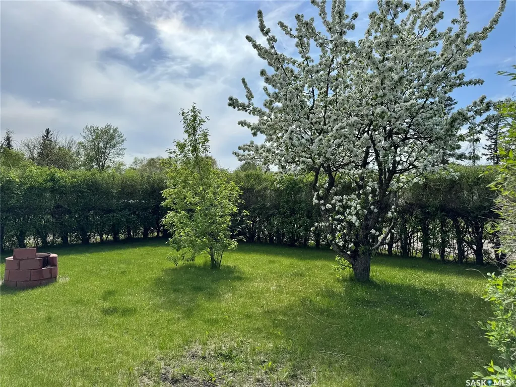 30 Crestwood Crescent Yorkton SK S3N 2P3