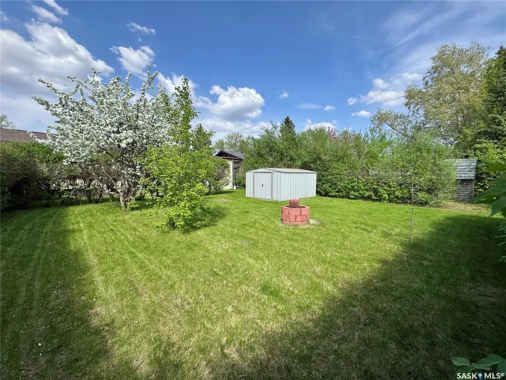 30 Crestwood Crescent Yorkton SK S3N 2P3