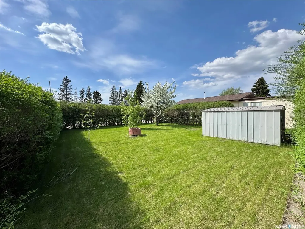 30 Crestwood Crescent Yorkton SK S3N 2P3