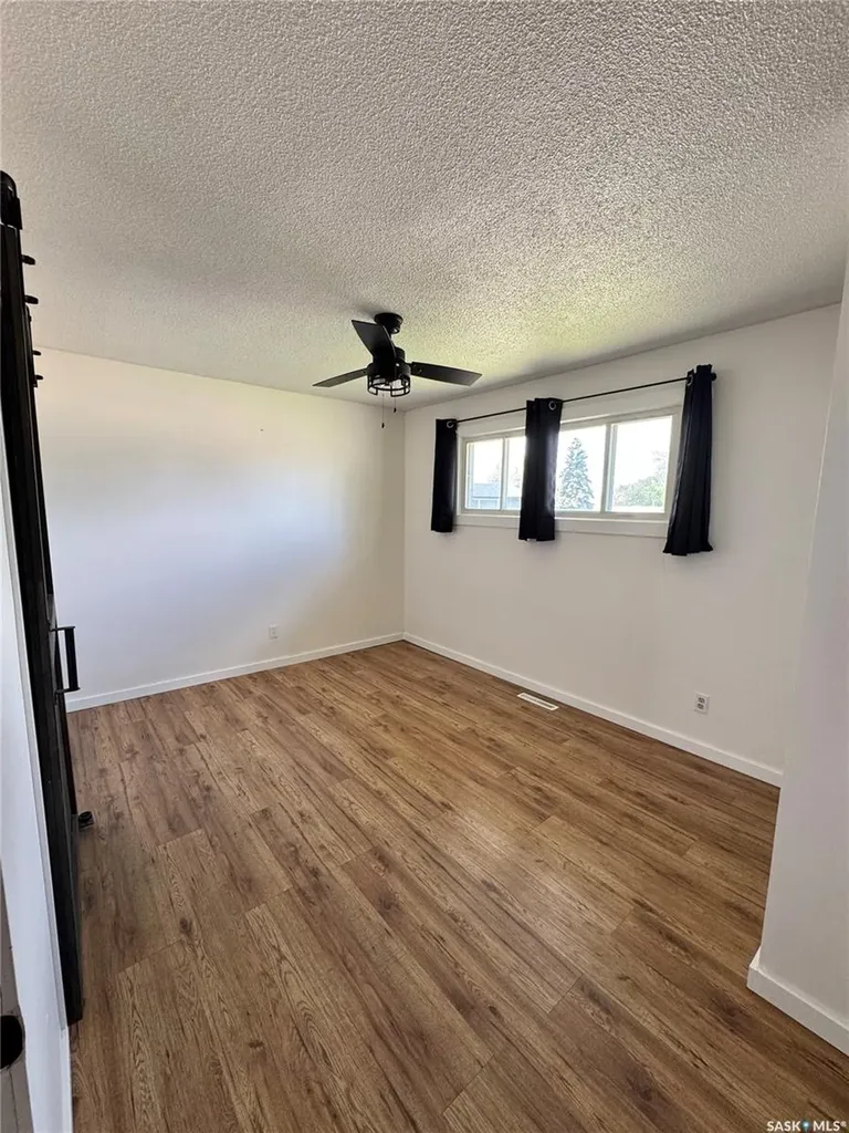 30 Crestwood Crescent Yorkton SK S3N 2P3