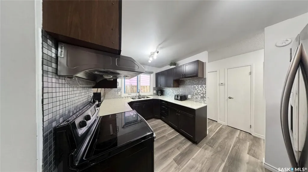 2 Mcdougall Crescent Saskatoon SK S7L 5C1