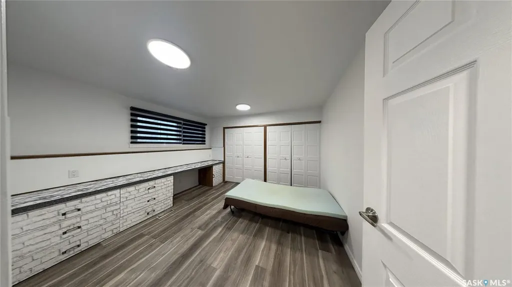 2 Mcdougall Crescent Saskatoon SK S7L 5C1