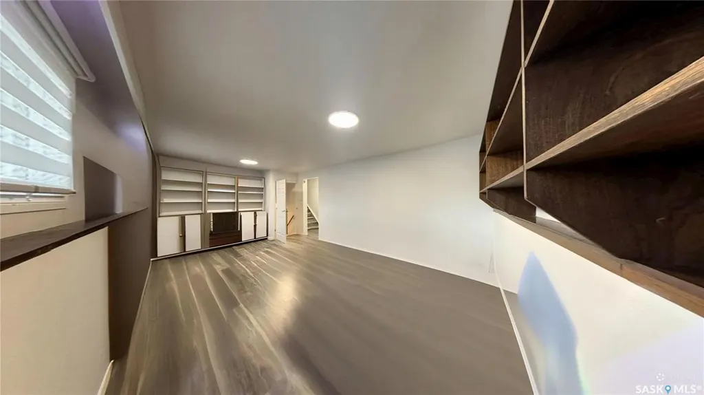 2 Mcdougall Crescent Saskatoon SK S7L 5C1