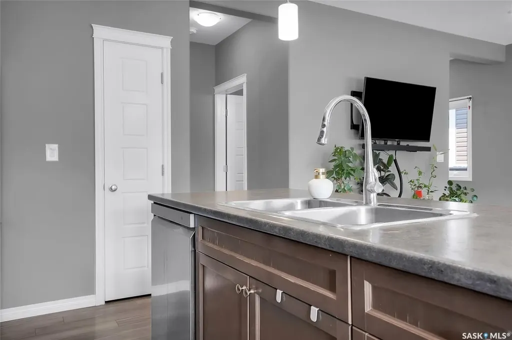 222 Pringle Lane Saskatoon SK S7T 0S3