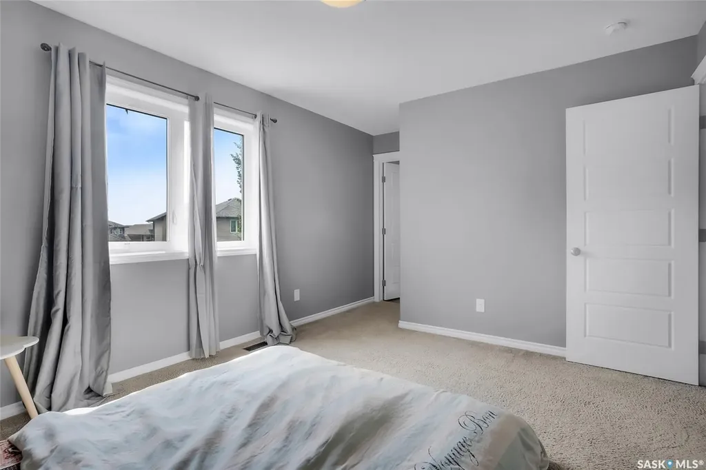 222 Pringle Lane Saskatoon SK S7T 0S3