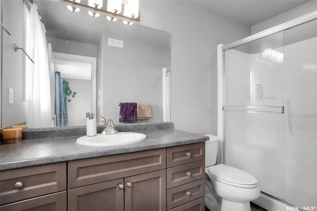 222 Pringle Lane Saskatoon SK S7T 0S3