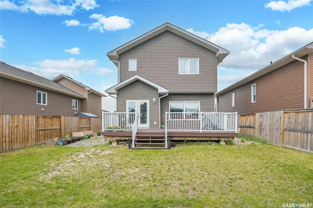222 Pringle Lane Saskatoon SK S7T 0S3