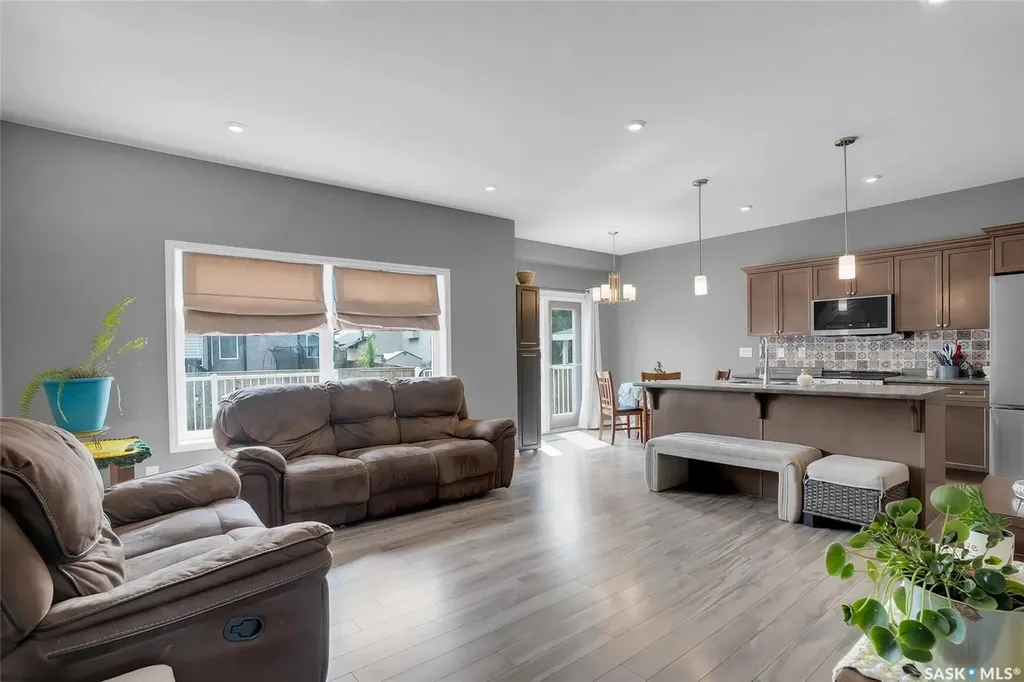 222 Pringle Lane Saskatoon SK S7T 0S3