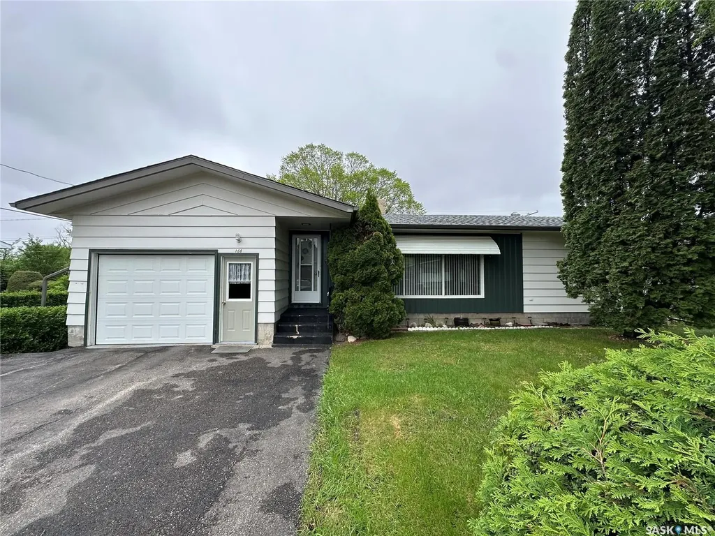 168 Shevchenko Crescent Canora SK S0A 0L0