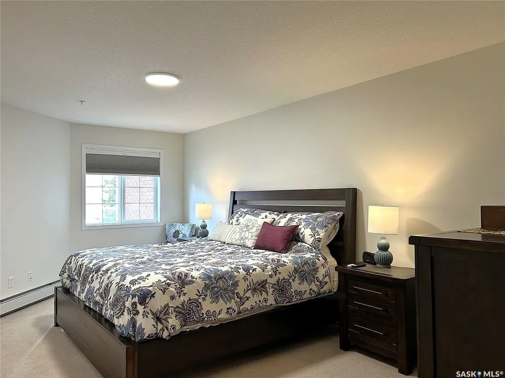 910 Heritage View Saskatoon SK S7H 5S4