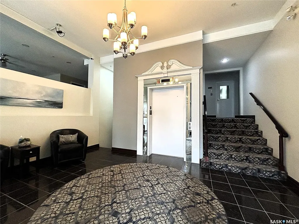 910 Heritage View Saskatoon SK S7H 5S4