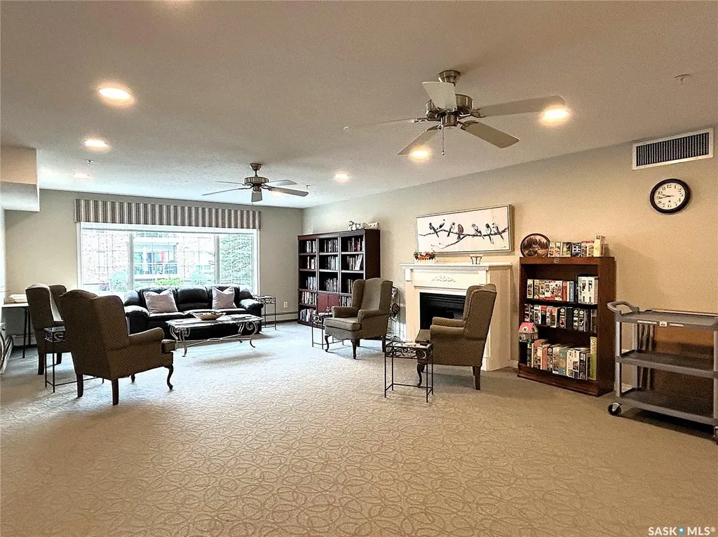 910 Heritage View Saskatoon SK S7H 5S4