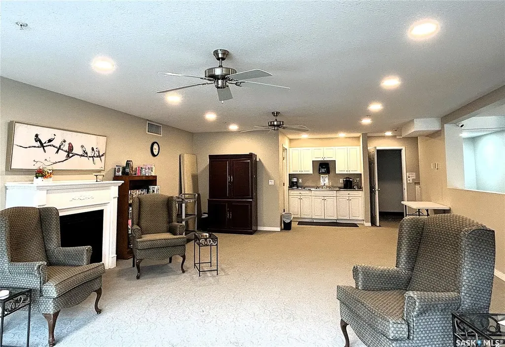 910 Heritage View Saskatoon SK S7H 5S4