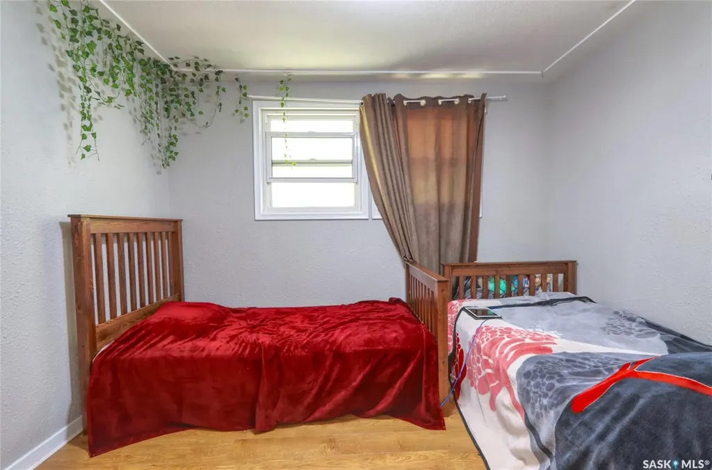 426 Robinson Street Regina SK S4R 3R4