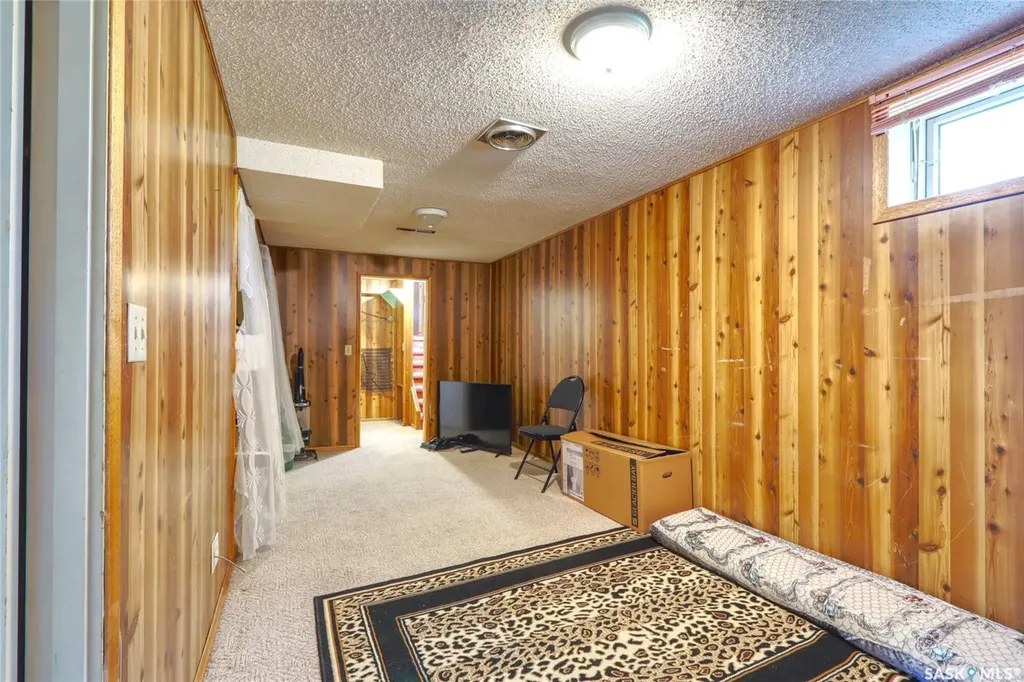 426 Robinson Street Regina SK S4R 3R4