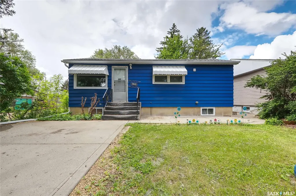 426 Robinson Street Regina SK S4R 3R4