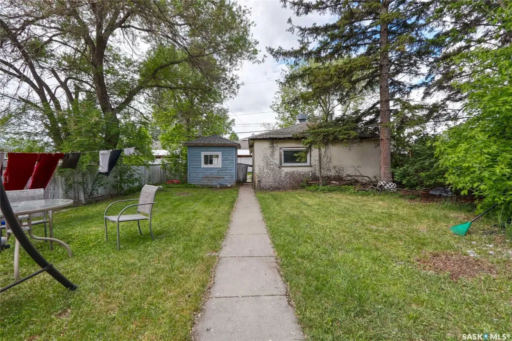426 Robinson Street Regina SK S4R 3R4
