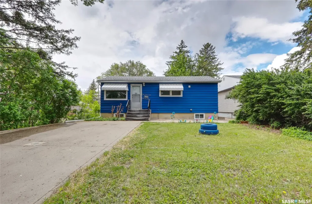 426 Robinson Street Regina SK S4R 3R4