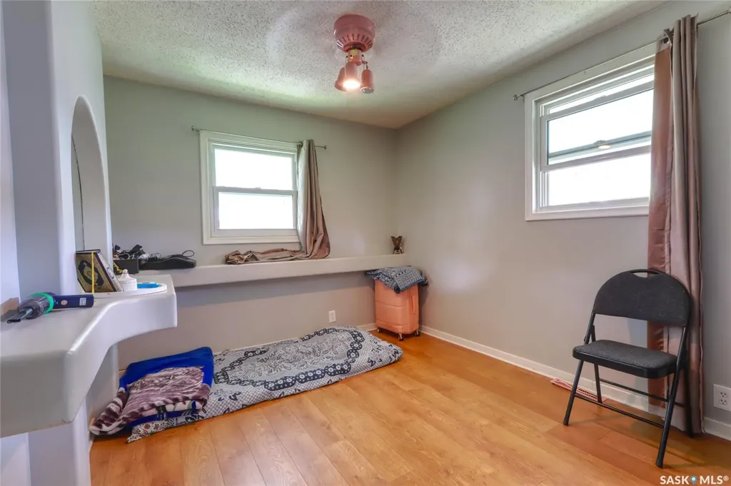 426 Robinson Street Regina SK S4R 3R4