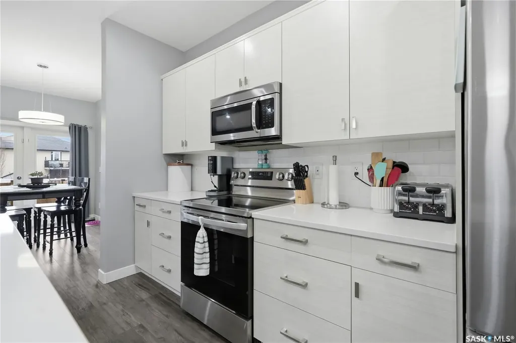 932 Rock Hill Lane Martensville SK S0K 2T1