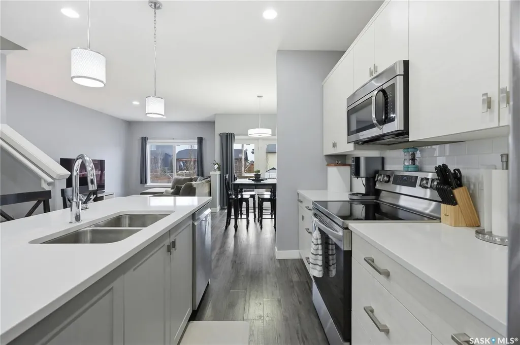 932 Rock Hill Lane Martensville SK S0K 2T1