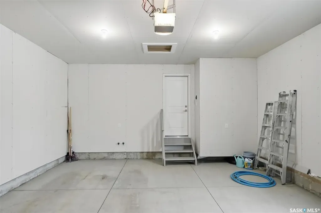 315 Olson Lane W Saskatoon SK S7V 0R8