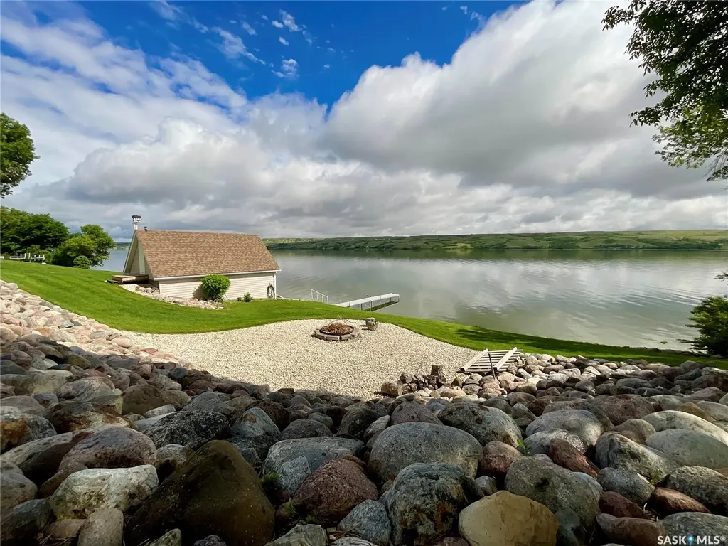 1302 Tatanka Drive Sun Valley SK S0C 4H0