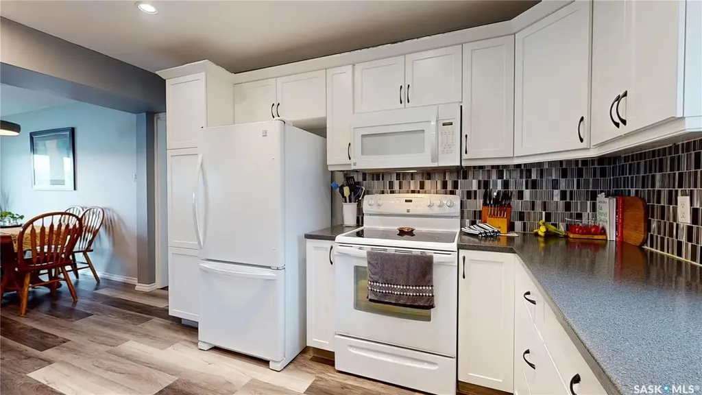 1302 Tatanka Drive Sun Valley SK S0C 4H0
