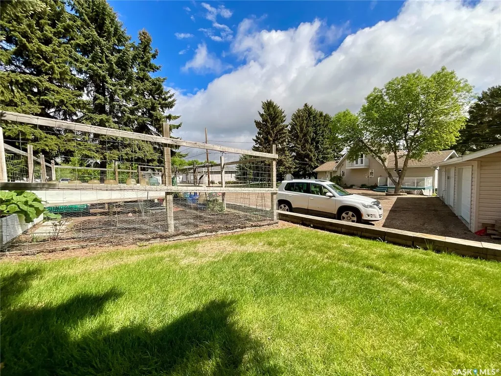 1302 Tatanka Drive Sun Valley SK S0C 4H0