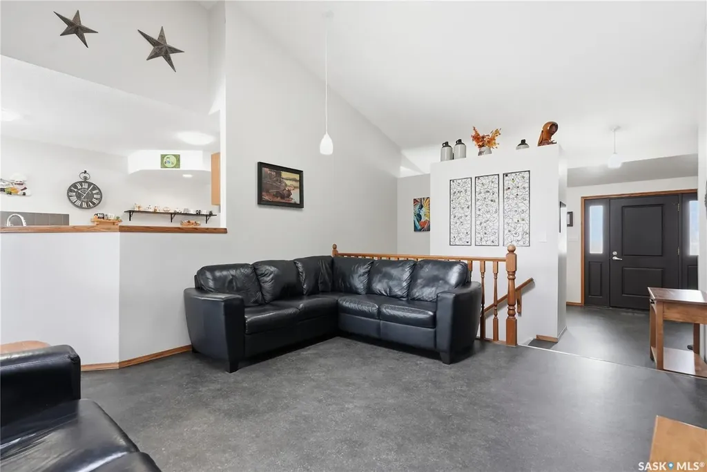 214 Forsyth Court Saskatoon SK S7N 4H2