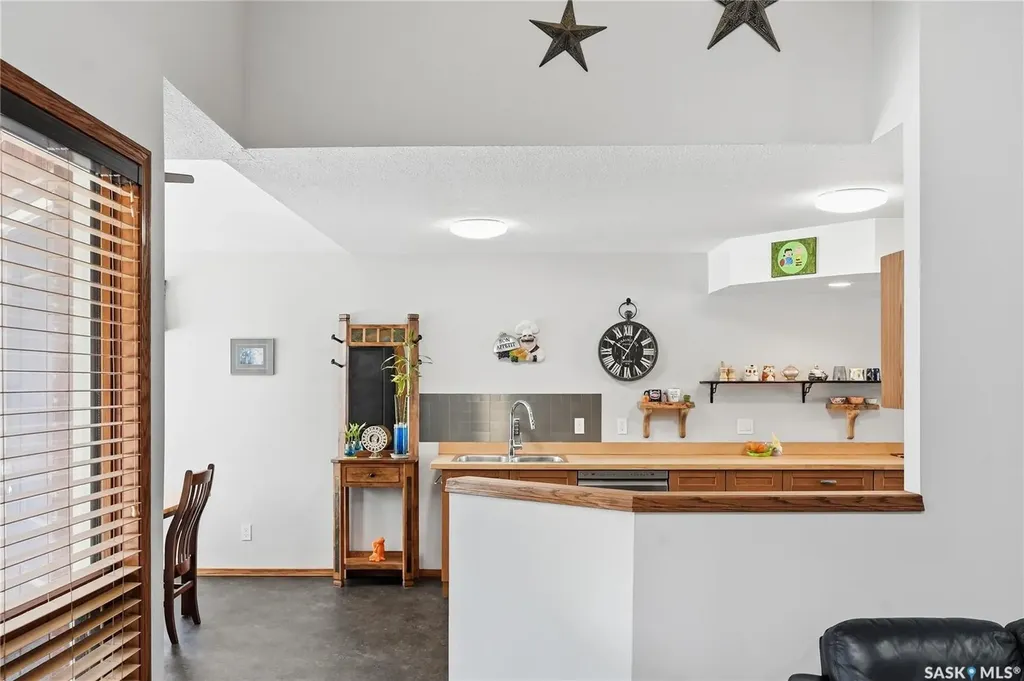 214 Forsyth Court Saskatoon SK S7N 4H2