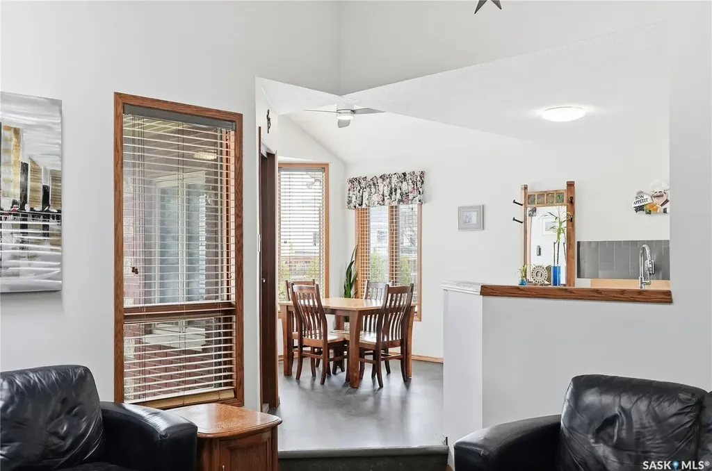 214 Forsyth Court Saskatoon SK S7N 4H2