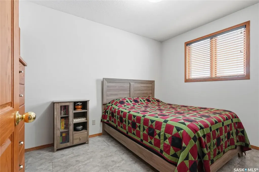 214 Forsyth Court Saskatoon SK S7N 4H2