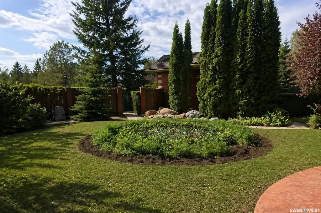 214 Forsyth Court Saskatoon SK S7N 4H2