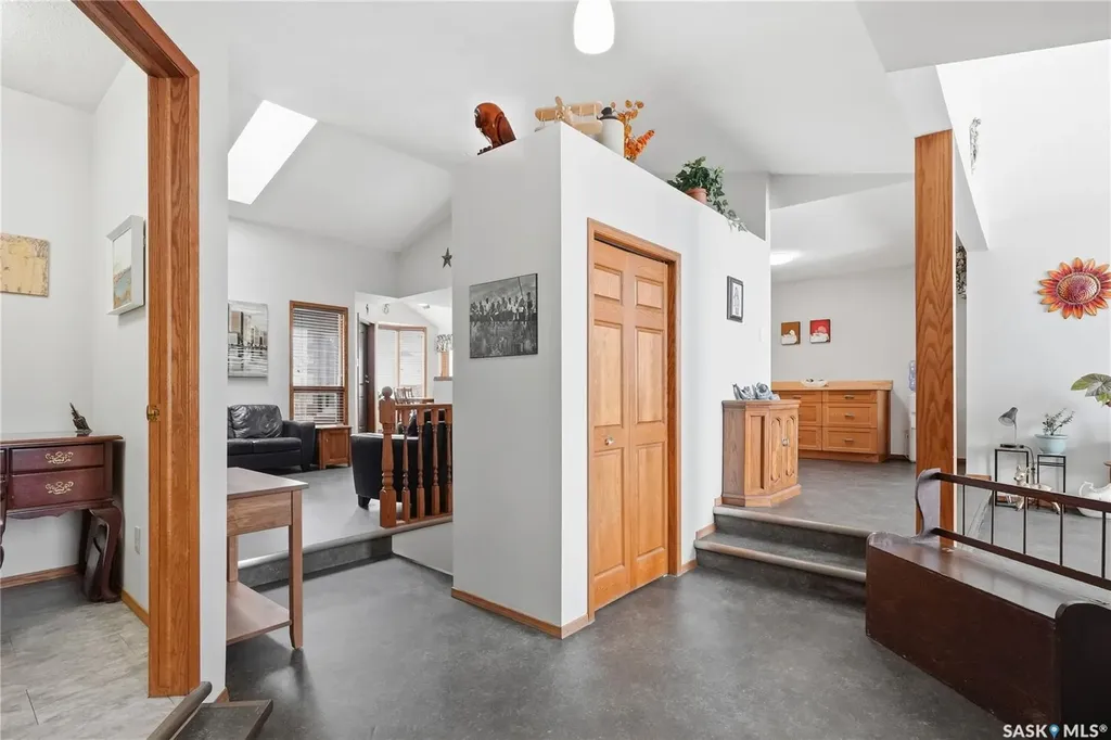 214 Forsyth Court Saskatoon SK S7N 4H2