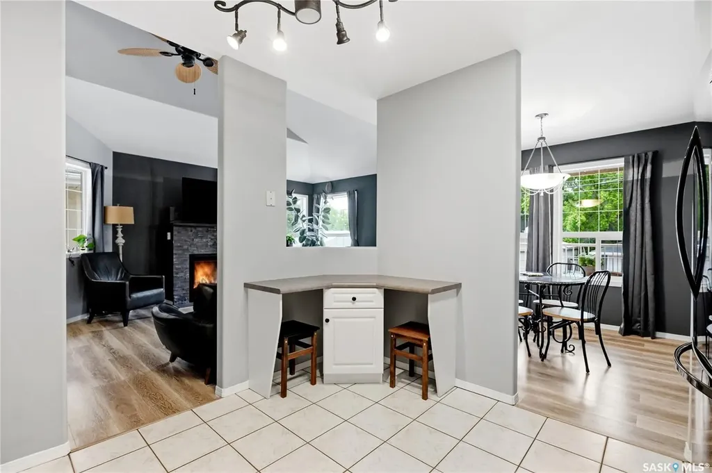 905 9th Street E Saskatoon SK S7H 0M9