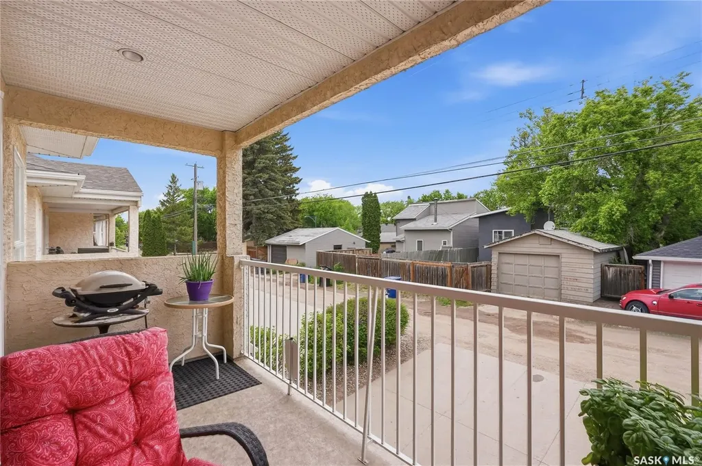 905 9th Street E Saskatoon SK S7H 0M9