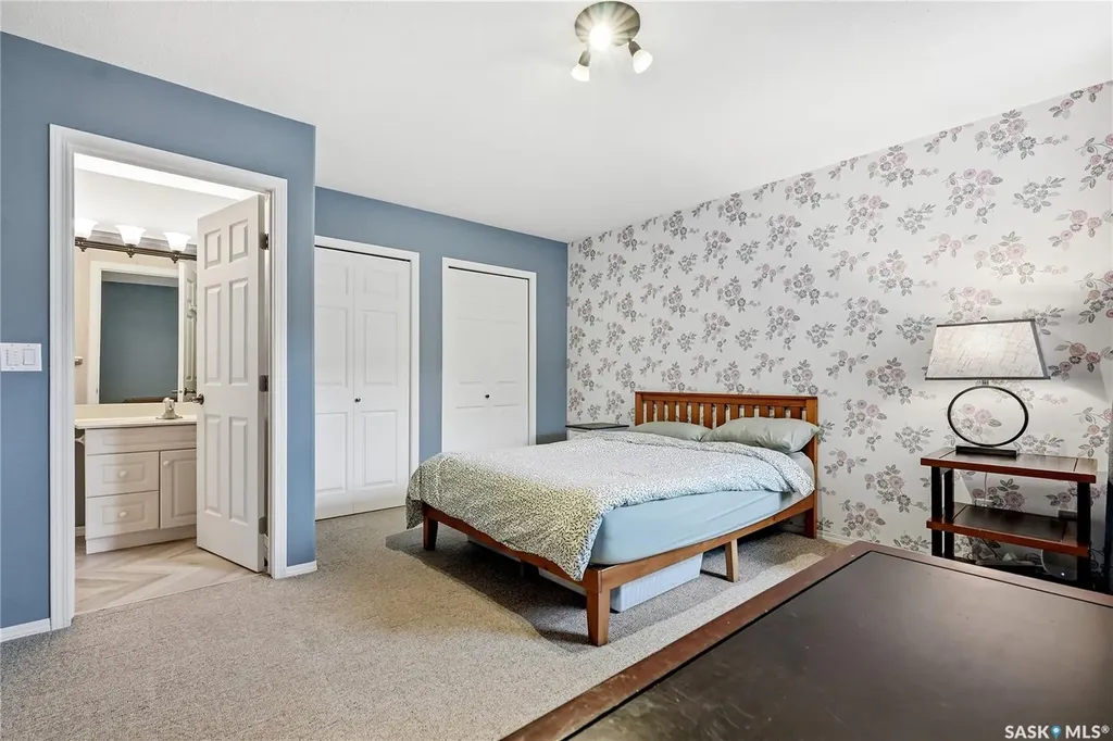 905 9th Street E Saskatoon SK S7H 0M9